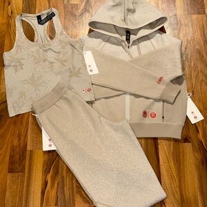 Brand New lululemon Team Canada Beige Workout Set - Sizes 6/Small